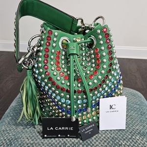 La carrie bucket bag